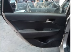 Recambio de guarnecido puerta trasera izquierda para hyundai i30 cw cw go referencia OEM IAM   