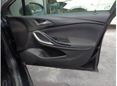 GUARNECIDO PUERTA DELANTERA DERECHA 