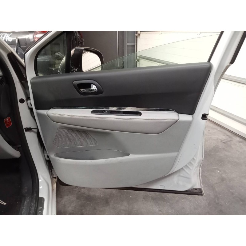 Recambio de guarnecido puerta delantera derecha para peugeot 5008 allure referencia OEM IAM   