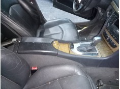 Recambio de consola central para mercedes clase e (w211) berlina e320 cdi referencia OEM IAM   