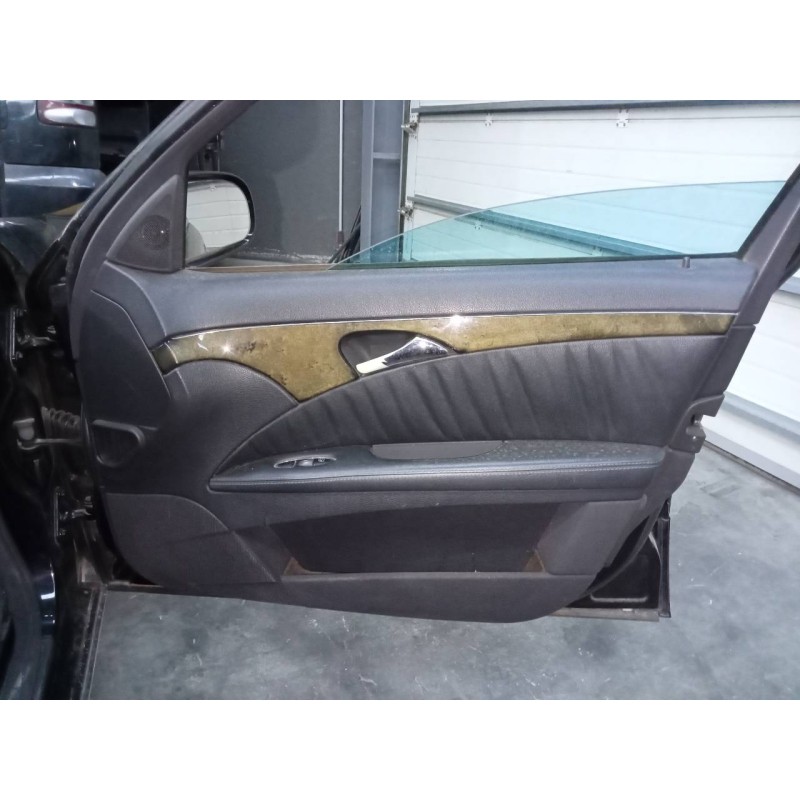 Recambio de guarnecido puerta delantera derecha para mercedes clase e (w211) berlina e320 cdi referencia OEM IAM   
