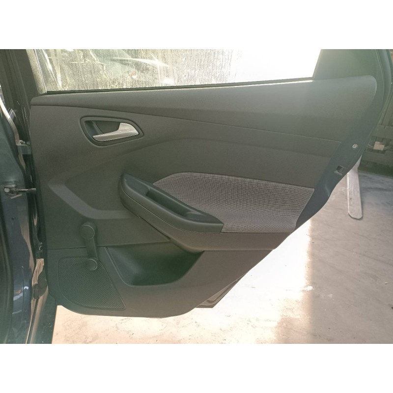 Recambio de guarnecido puerta trasera derecha para ford focus lim. (cb8) trend referencia OEM IAM   
