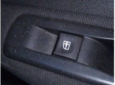 MANDO ELEVALUNAS TRASERO DERECHO 