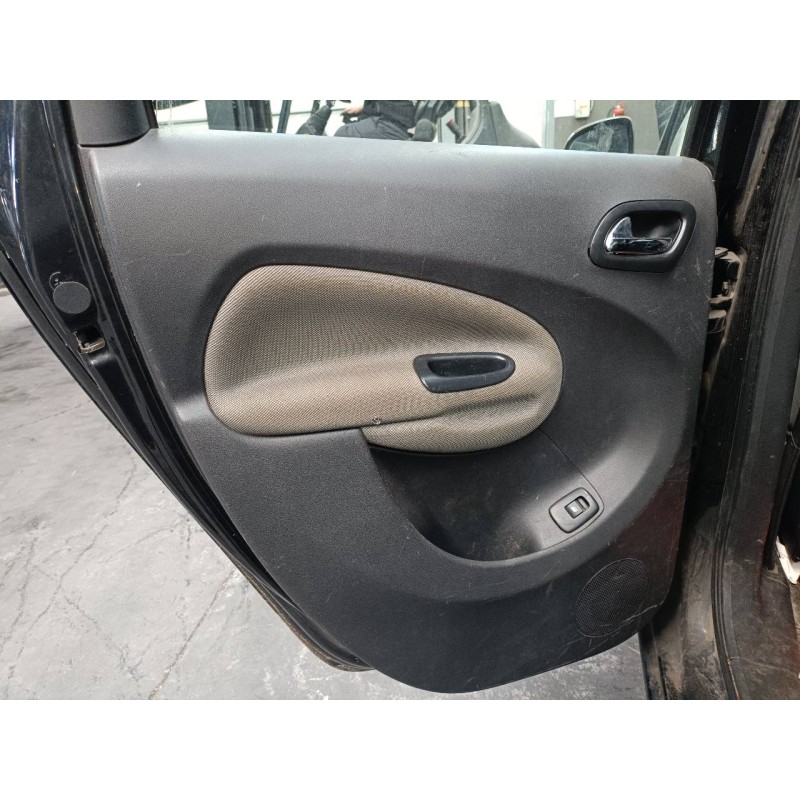 Recambio de guarnecido puerta trasera izquierda para citroen c3 picasso sx referencia OEM IAM   