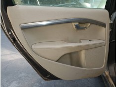 GUARNECIDO PUERTA TRASERA IZQUIERDA 