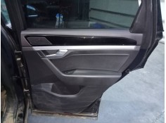 GUARNECIDO PUERTA TRASERA DERECHA 