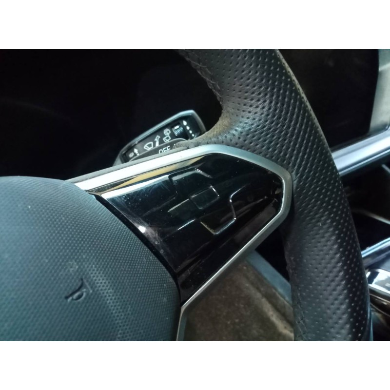 Recambio de volante para volkswagen touareg r-line 4 motion referencia OEM IAM   