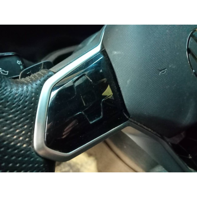 Recambio de volante para volkswagen touareg r-line 4 motion referencia OEM IAM   