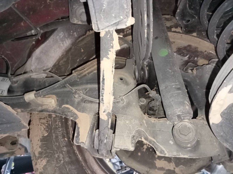 Recambio de mangueta trasera derecha para ford focus st-line referencia OEM IAM   