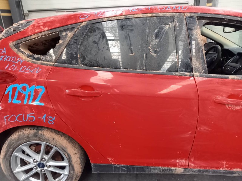 Recambio de puerta trasera derecha para ford focus st-line referencia OEM IAM   