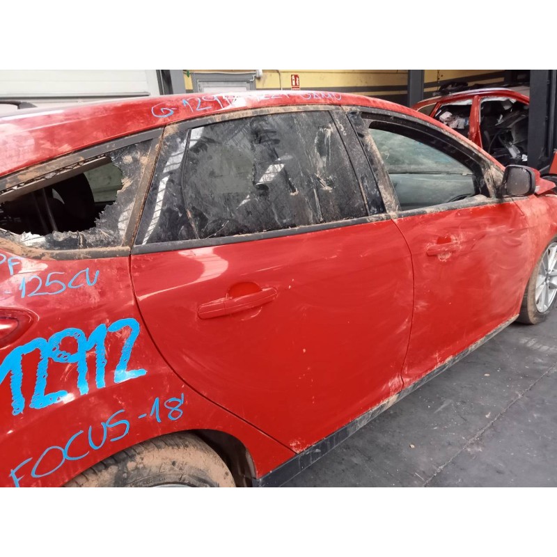 Recambio de puerta trasera derecha para ford focus st-line referencia OEM IAM   