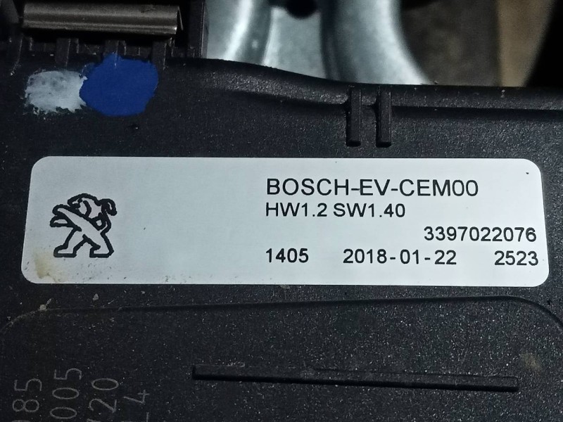 Recambio de motor limpia delantero para peugeot 3008 gt line referencia OEM IAM 1397225003  