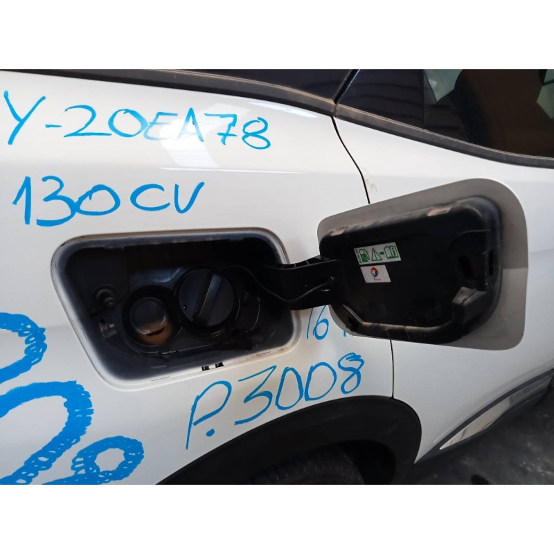 Recambio de tapa exterior combustible para peugeot 3008 gt line referencia OEM IAM   