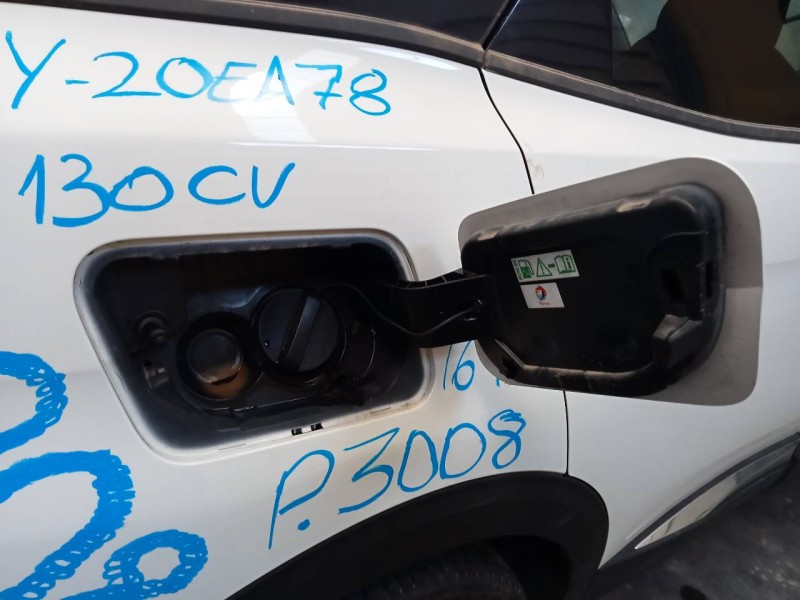 Recambio de tapa exterior combustible para peugeot 3008 gt line referencia OEM IAM   