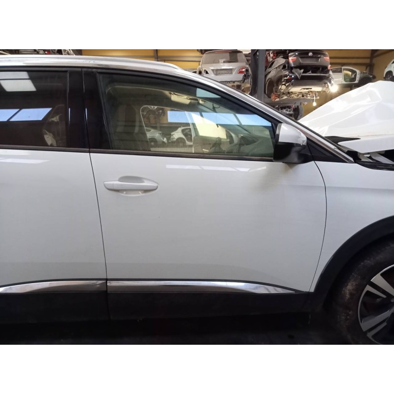 Recambio de puerta delantera derecha para peugeot 3008 gt line referencia OEM IAM   