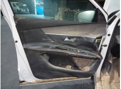 GUARNECIDO PUERTA DELANTERA IZQUIERDA 
