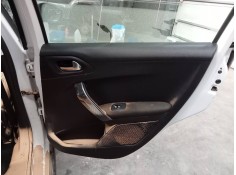 Recambio de guarnecido puerta trasera derecha para peugeot 2008 (--.2013) allure referencia OEM IAM   