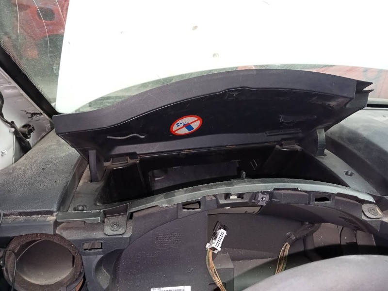 Recambio de guantera para citroen berlingo cuadro confort referencia OEM IAM   