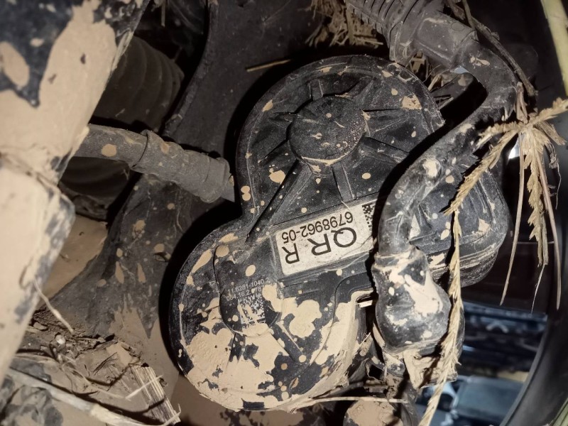 Recambio de pinza freno trasera derecha para bmw serie x1 (f48) sdrive20d referencia OEM IAM 679896205  