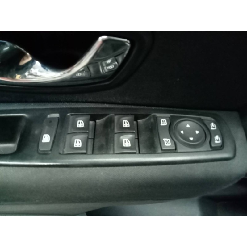 Recambio de mando elevalunas delantero izquierdo para renault megane iii berlina 5 p limited referencia OEM IAM   