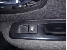 Recambio de mando elevalunas trasero derecho para renault megane iii berlina 5 p limited referencia OEM IAM   