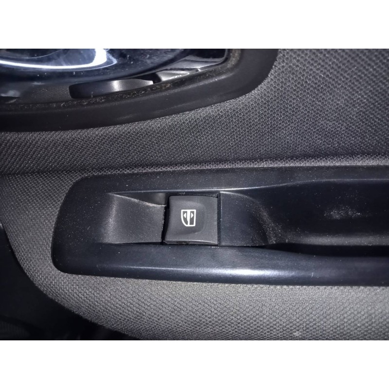 Recambio de mando elevalunas trasero derecho para renault megane iii berlina 5 p limited referencia OEM IAM   