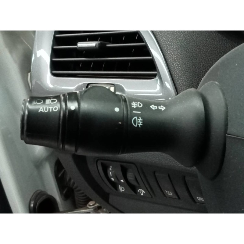 Recambio de mando intermitentes para renault megane iii berlina 5 p limited referencia OEM IAM   