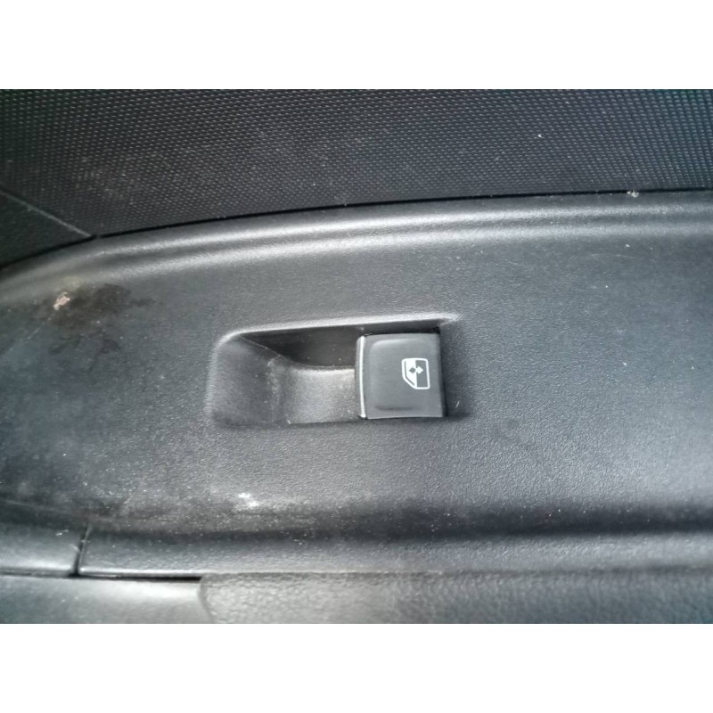 Recambio de mando elevalunas delantero derecho para audi a1 sportback (gba) 30 s-line referencia OEM IAM   