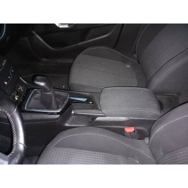 Recambio de consola central para peugeot 308 active referencia OEM IAM   
