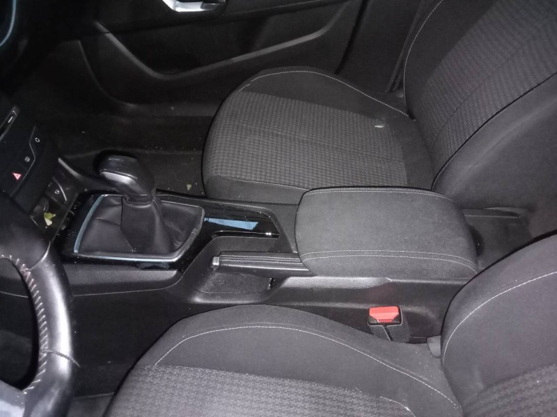 Recambio de consola central para peugeot 308 active referencia OEM IAM   