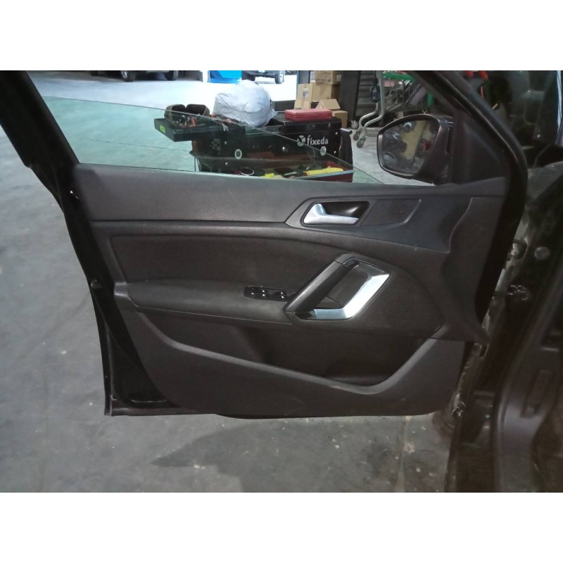 Recambio de guarnecido puerta delantera izquierda para peugeot 308 active referencia OEM IAM   