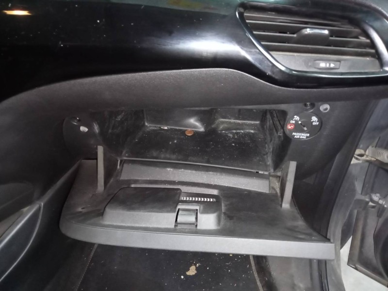 Recambio de guantera para opel corsa e selective referencia OEM IAM   