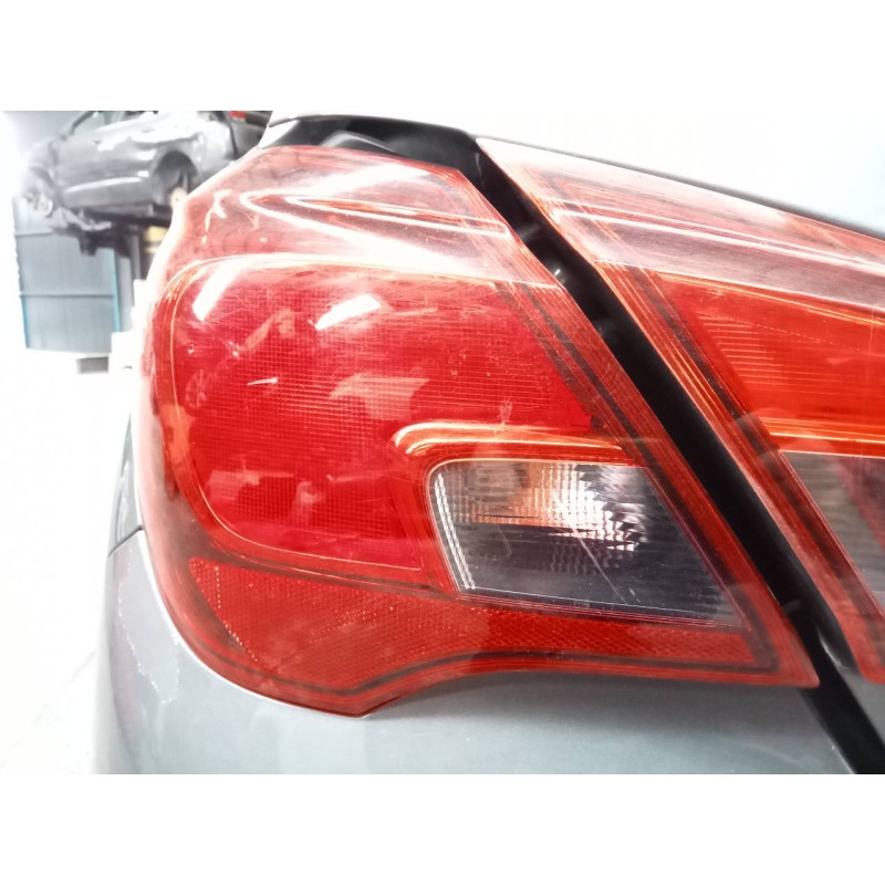 Recambio de piloto trasero izquierdo para opel corsa e selective referencia OEM IAM   