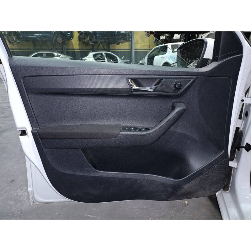 Recambio de guarnecido puerta delantera izquierda para skoda fabia combi familiar comfort referencia OEM IAM   