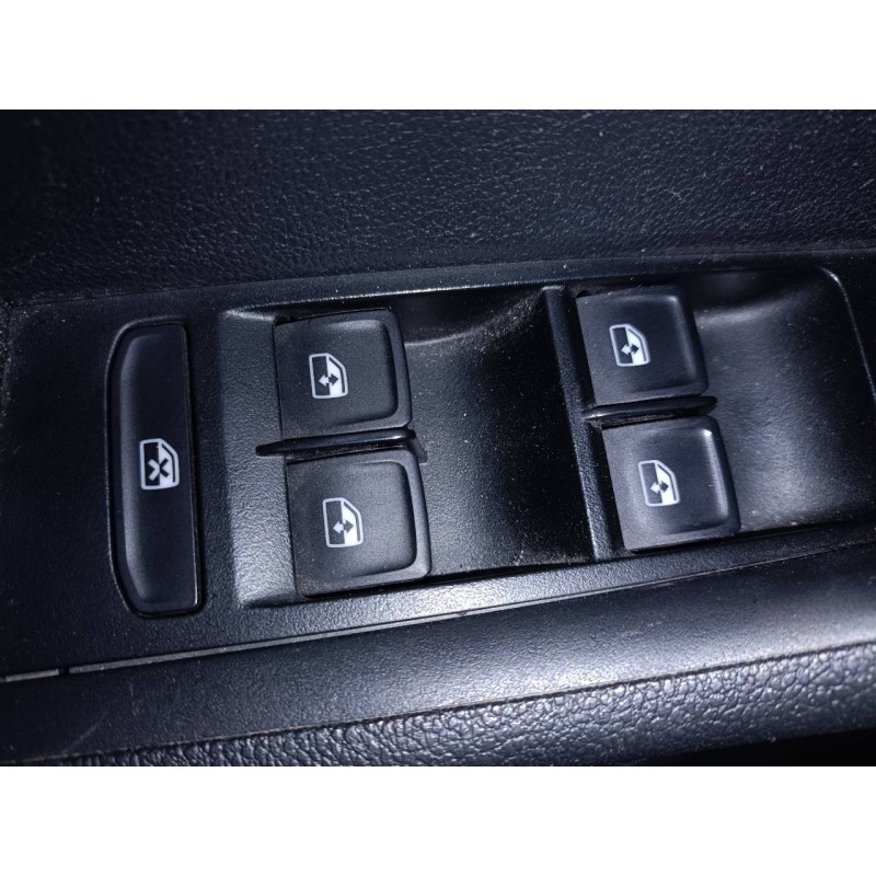 Recambio de mando elevalunas delantero izquierdo para skoda fabia combi familiar comfort referencia OEM IAM   