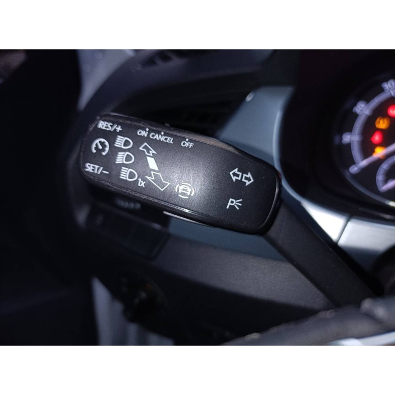 Recambio de mando intermitentes para skoda fabia combi familiar comfort referencia OEM IAM   