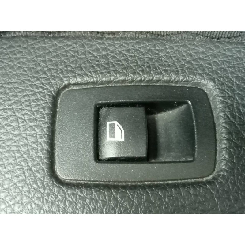 Recambio de mando elevalunas trasero izquierdo para bmw serie 1 lim. (f20) 116d referencia OEM IAM   