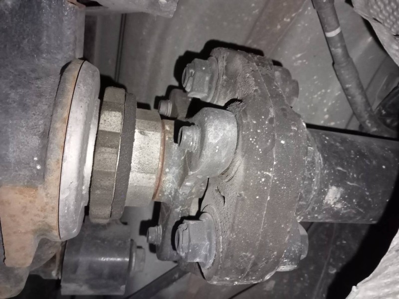 Recambio de transmision central para bmw serie 1 lim. (f20) 116d referencia OEM IAM   