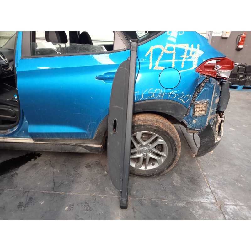 Recambio de bandeja trasera para hyundai tucson essence 2wd referencia OEM IAM   