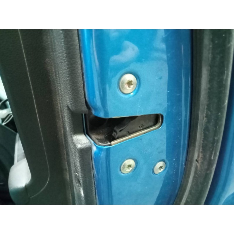 Recambio de cerradura puerta trasera derecha para hyundai tucson essence 2wd referencia OEM IAM   