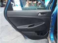 Recambio de guarnecido puerta trasera izquierda para hyundai tucson essence 2wd referencia OEM IAM   