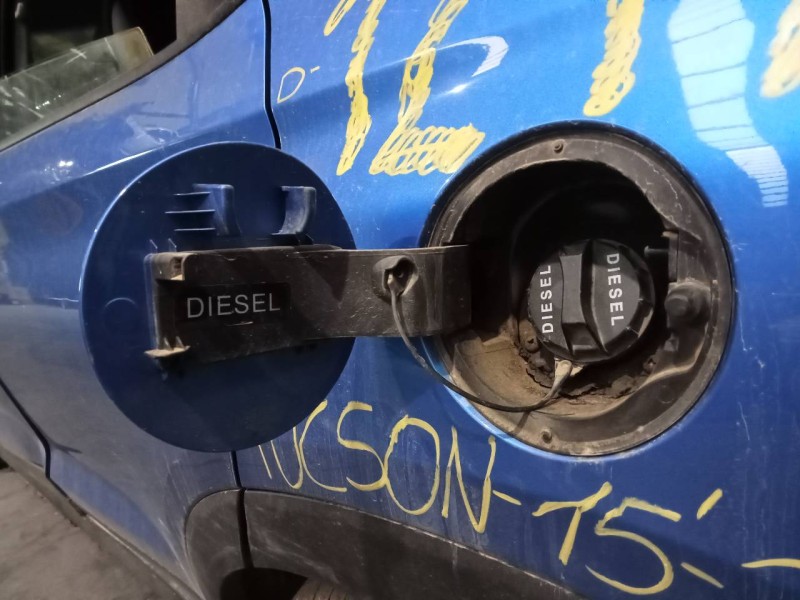 Recambio de tapa exterior combustible para hyundai tucson essence 2wd referencia OEM IAM   