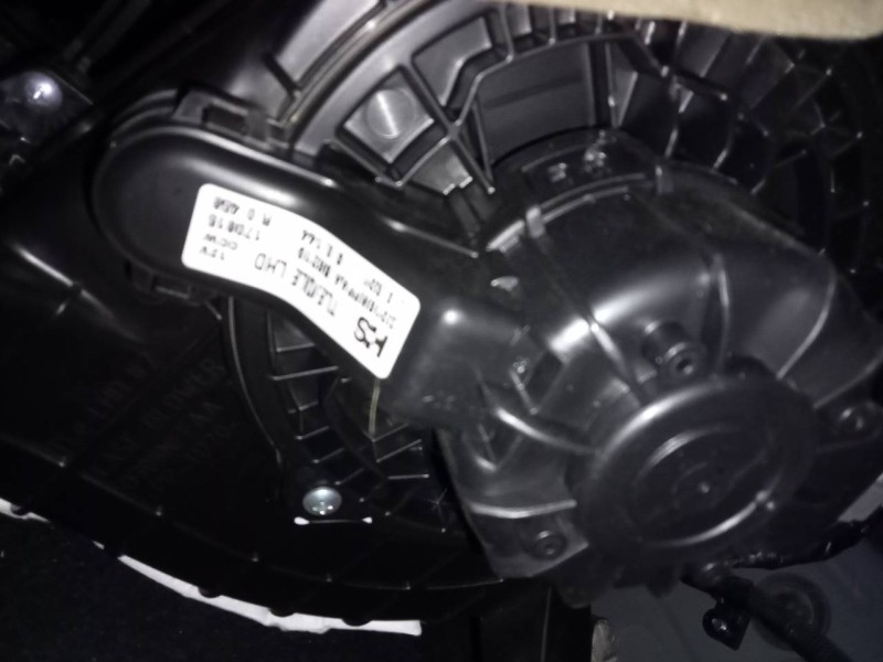 Recambio de ventilador calefaccion para hyundai tucson essence 2wd referencia OEM IAM 170815  
