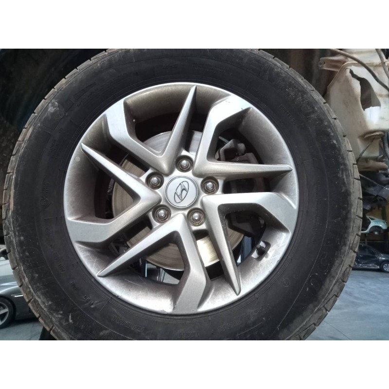 Recambio de llanta para hyundai tucson essence 2wd referencia OEM IAM 215/70/16  