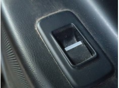 MANDO ELEVALUNAS DELANTERO DERECHO 