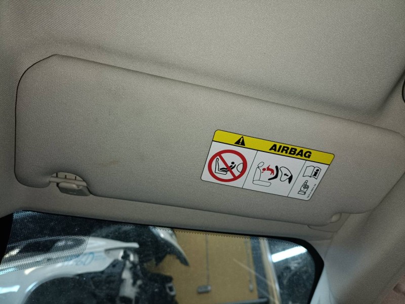 Recambio de parasol derecho para jaguar xe prestige referencia OEM IAM   