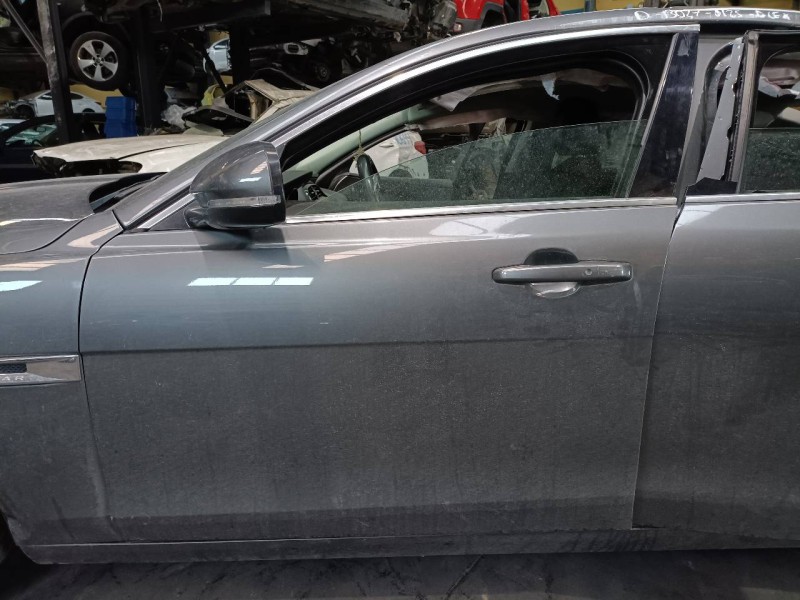 Recambio de puerta delantera izquierda para jaguar xe prestige referencia OEM IAM   
