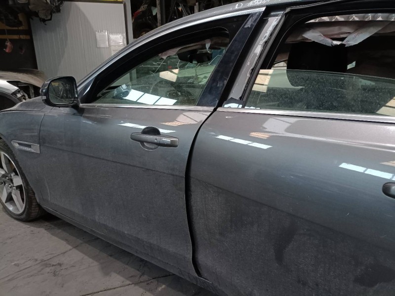 Recambio de puerta delantera izquierda para jaguar xe prestige referencia OEM IAM   