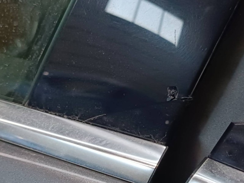 Recambio de puerta delantera izquierda para jaguar xe prestige referencia OEM IAM   