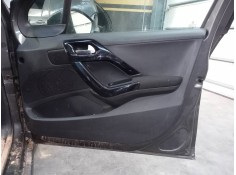 GUARNECIDO PUERTA DELANTERA DERECHA 